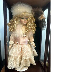 Vintage Little Ladies Collectable Porcelain Doll w/Wood Case Limited Edition 18'